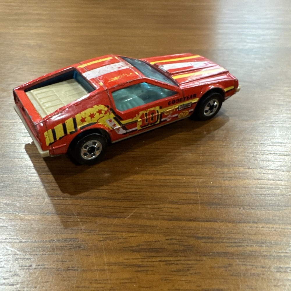 Vintage 1979 Mattel Hot Wheels Red Delorean Turismo STP #10 Goodyear Hong Kong - Picture 4 of 7